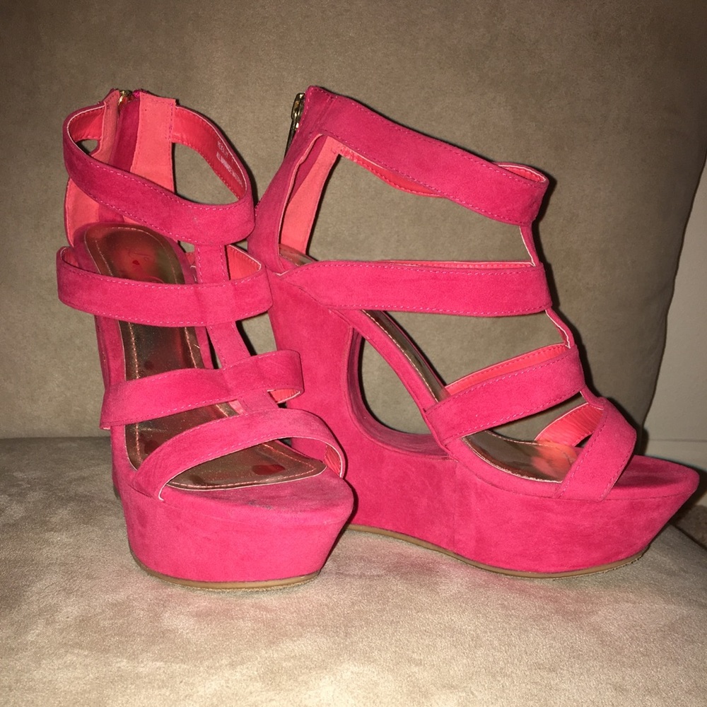 Hot pink wedges